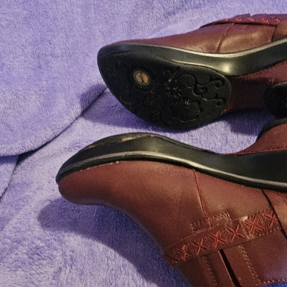 JAMBU CAMBRIDGE Maroon Leather Clogs sz9 - Picture 11 of 15